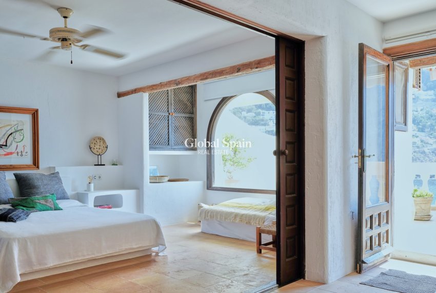 Revente - APPARTEMENT -
PORT D'ANDRATX - optional location detail