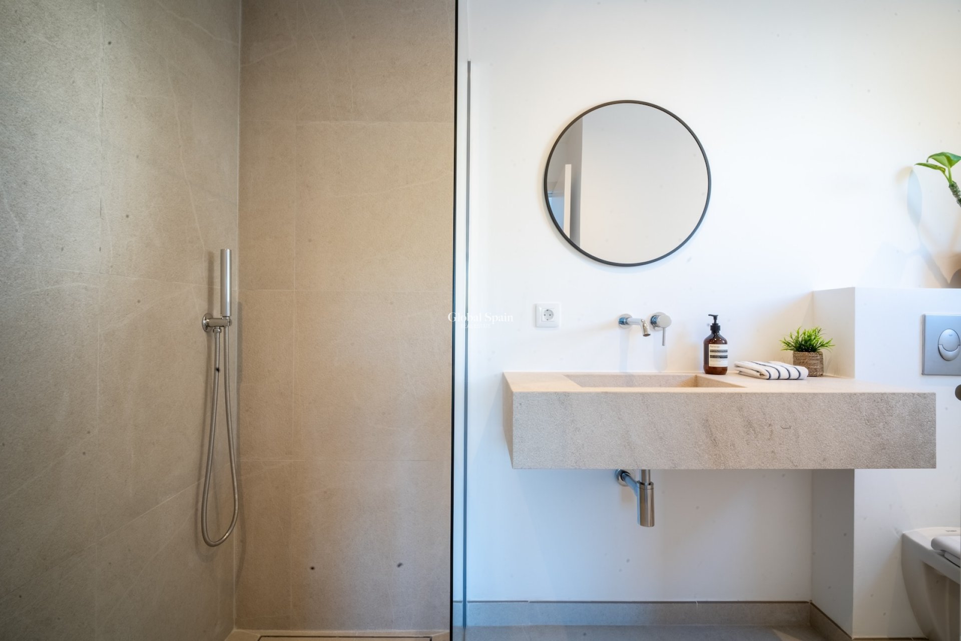 Revente - APPARTEMENT -
PORT D'ANDRATX - optional location detail