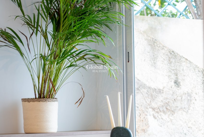 Revente - APPARTEMENT -
PORT D'ANDRATX - optional location detail