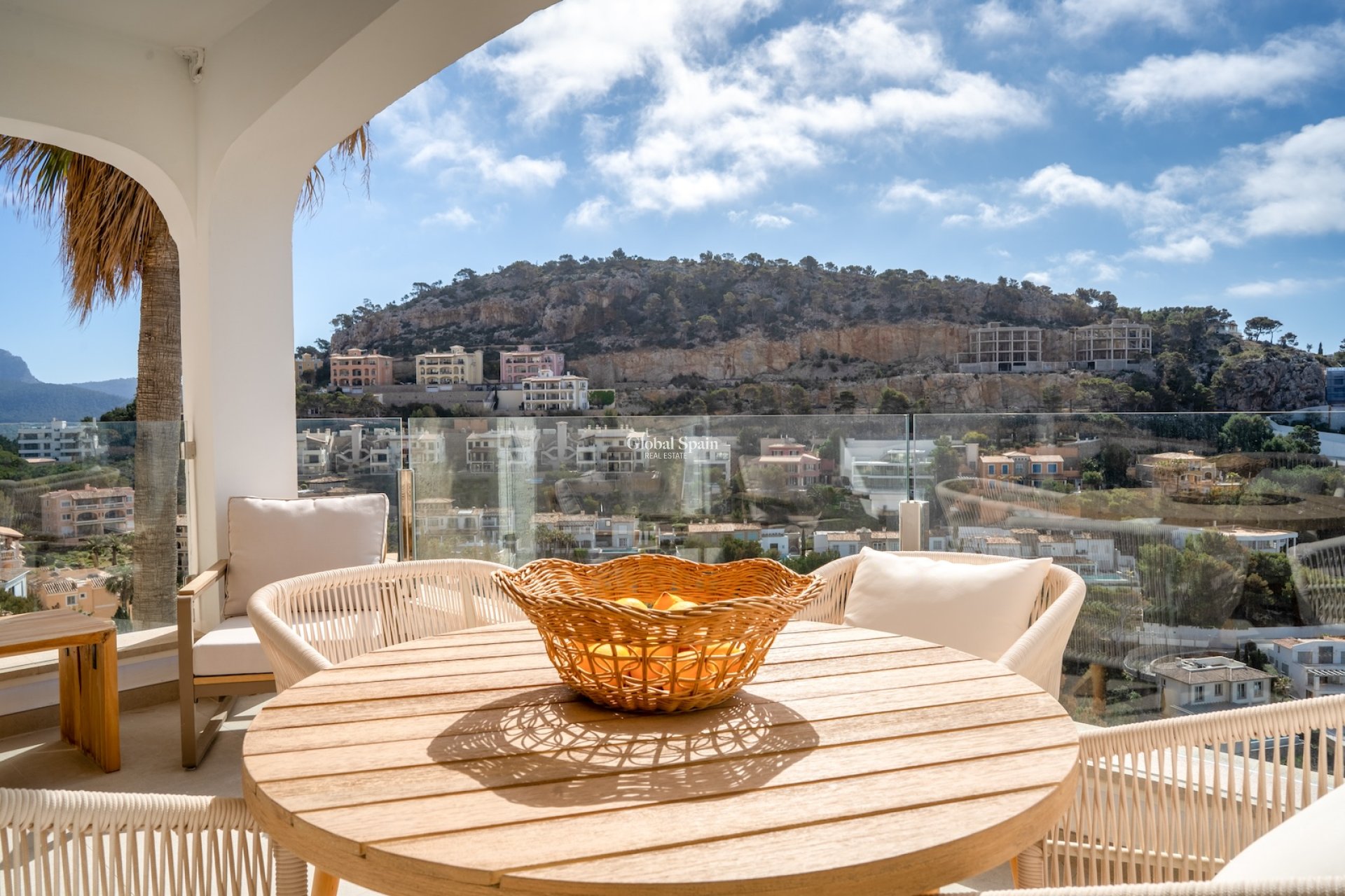 Revente - APPARTEMENT -
PORT D'ANDRATX - optional location detail