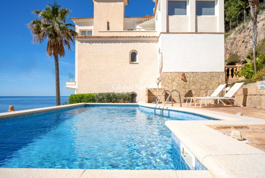 Revente - APPARTEMENT -
PORT D'ANDRATX - optional location detail