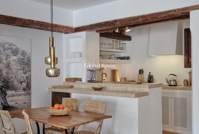 Revente - APPARTEMENT -
PORT D'ANDRATX - optional location detail