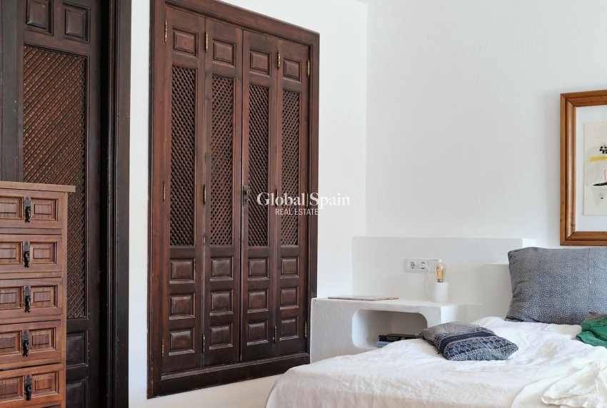 Revente - APPARTEMENT -
PORT D'ANDRATX - optional location detail