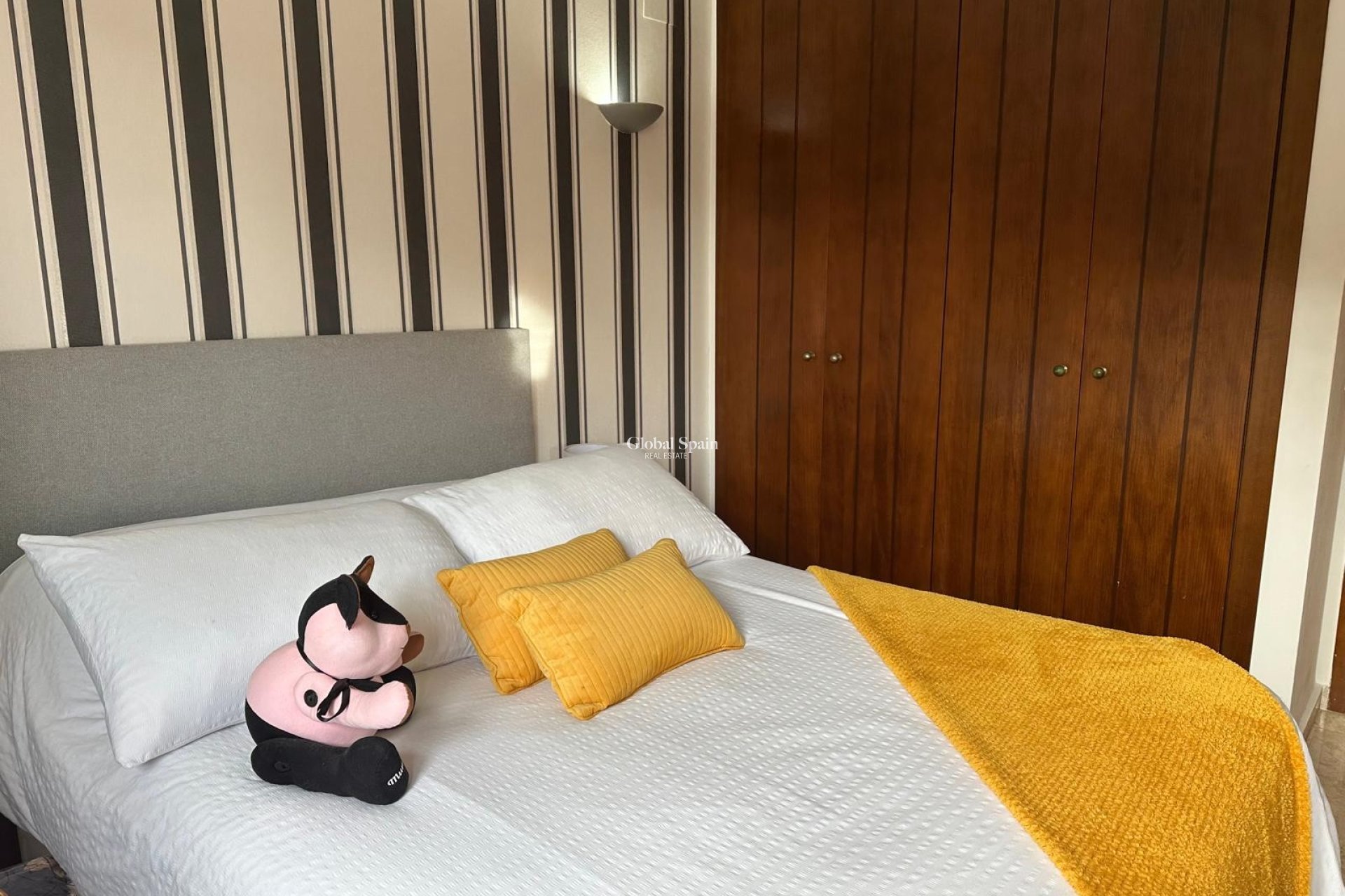 Revente - APPARTEMENT -
PUNTA PRIMA - Costa Blanca