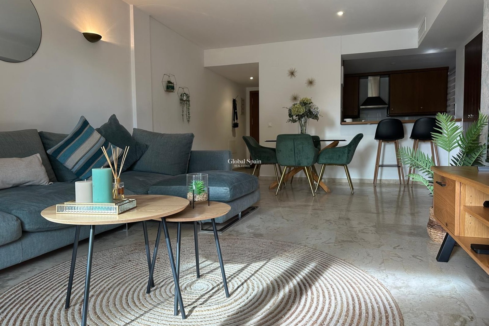 Revente - APPARTEMENT -
PUNTA PRIMA - Costa Blanca