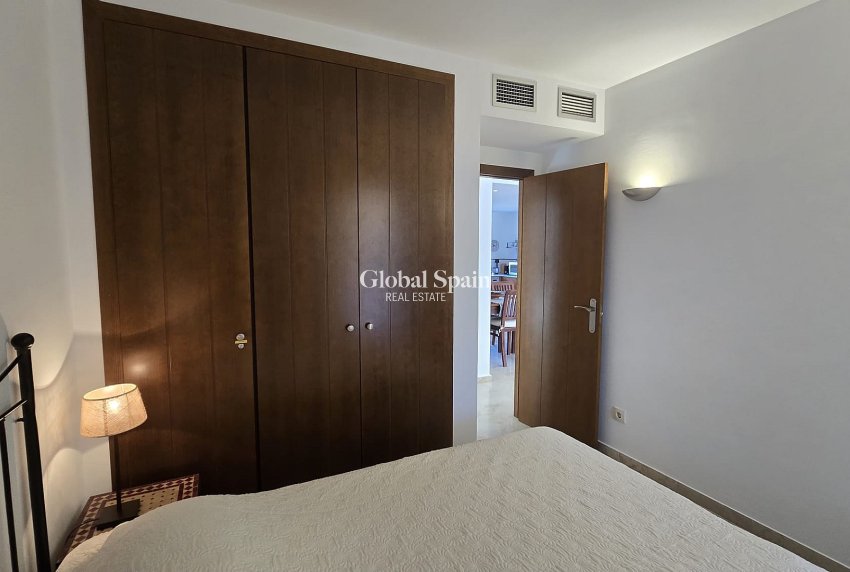 Revente - APPARTEMENT -
PUNTA PRIMA - Costa Blanca