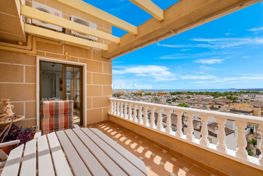 Revente - APPARTEMENT -
PUNTA PRIMA - Costa Blanca