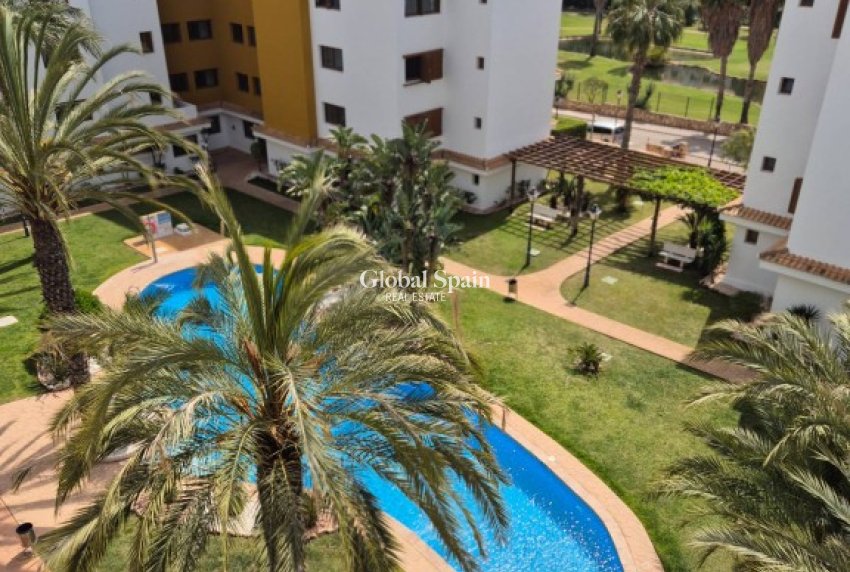 Revente - APPARTEMENT -
PUNTA PRIMA - Costa Blanca