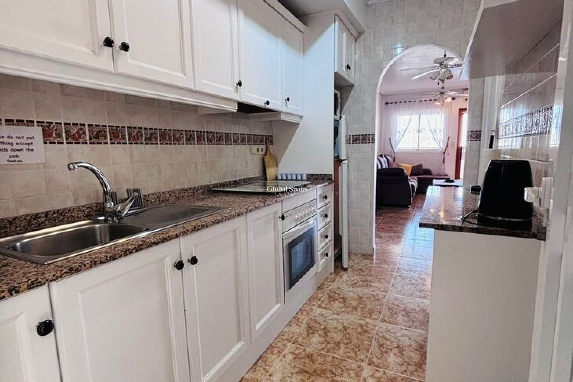 Revente - APPARTEMENT -
PUNTA PRIMA - Costa Blanca