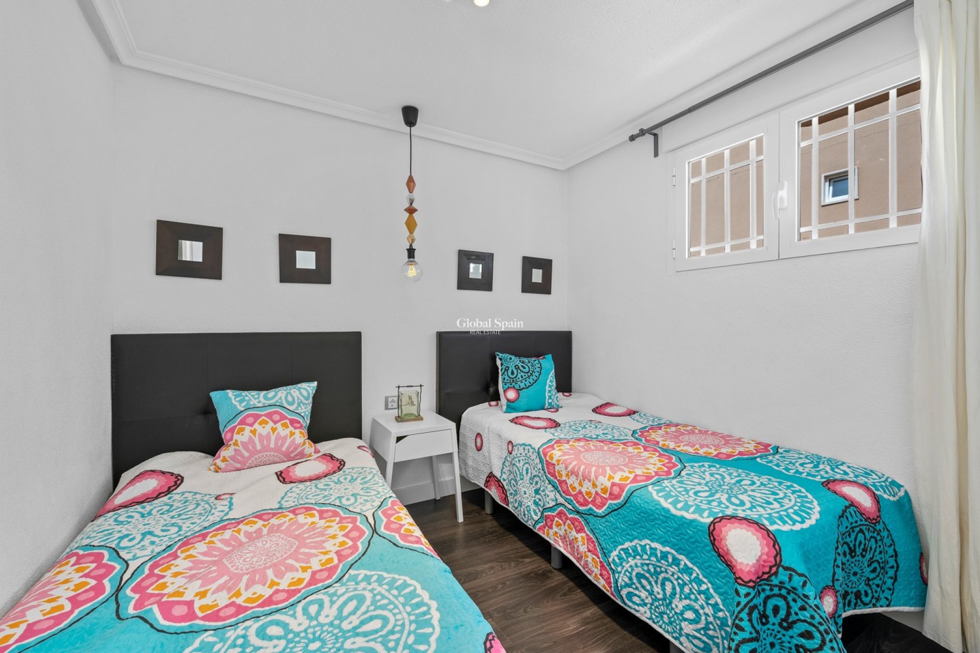 Revente - APPARTEMENT -
PUNTA PRIMA - Costa Blanca