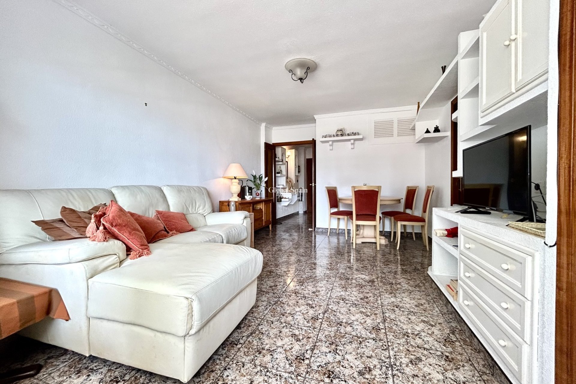 Revente - APPARTEMENT -
PUNTA PRIMA - Costa Blanca
