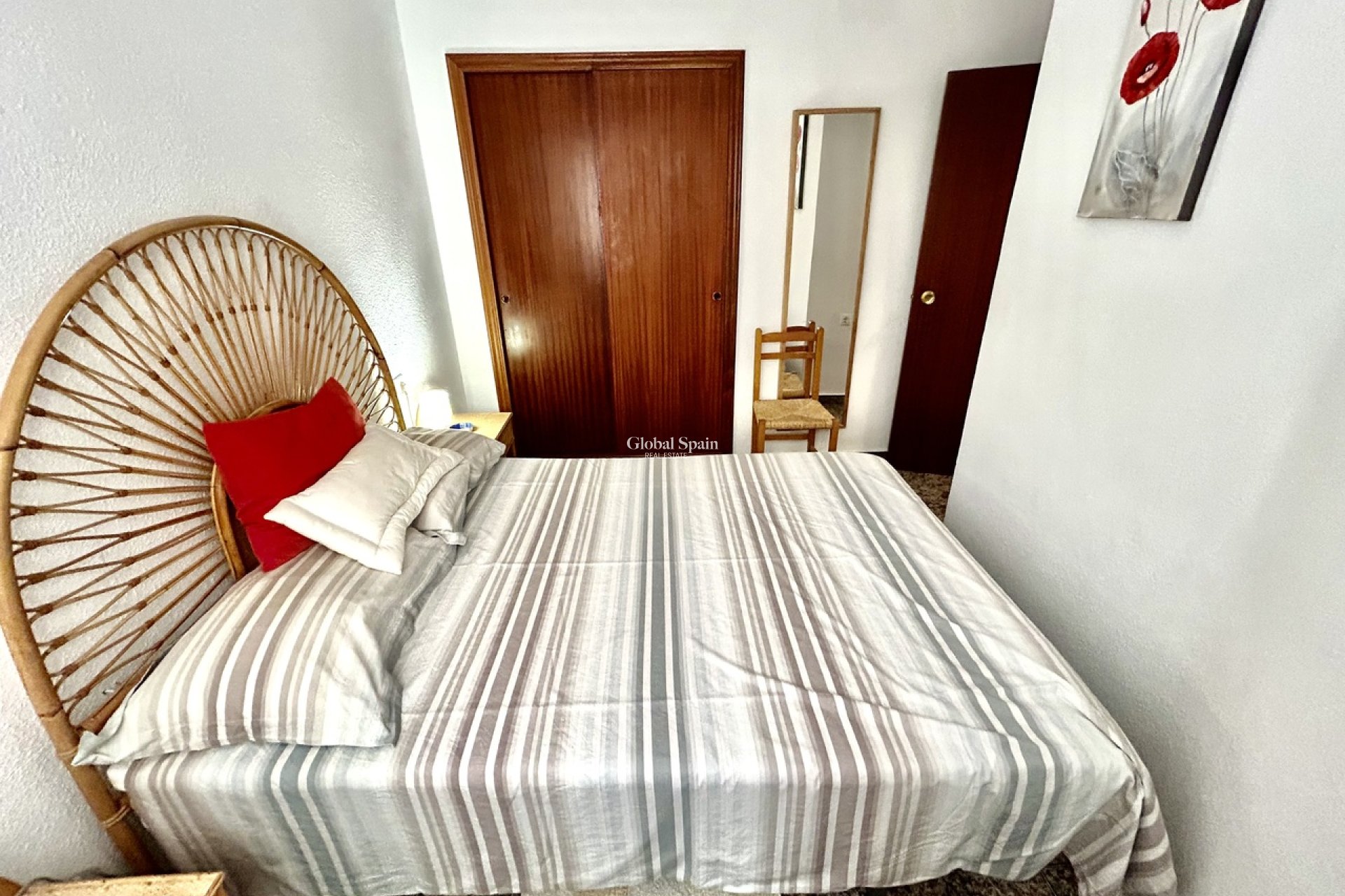 Revente - APPARTEMENT -
PUNTA PRIMA - Costa Blanca