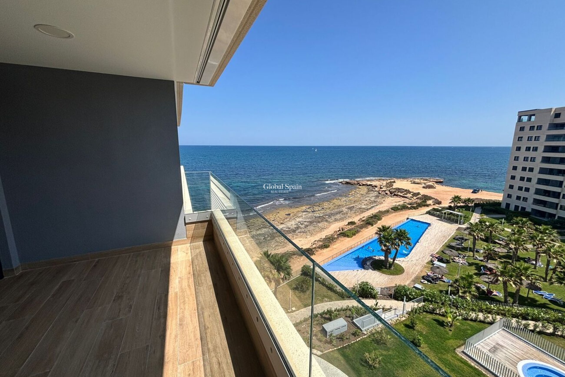 Revente - APPARTEMENT -
PUNTA PRIMA - Orihuela Costa