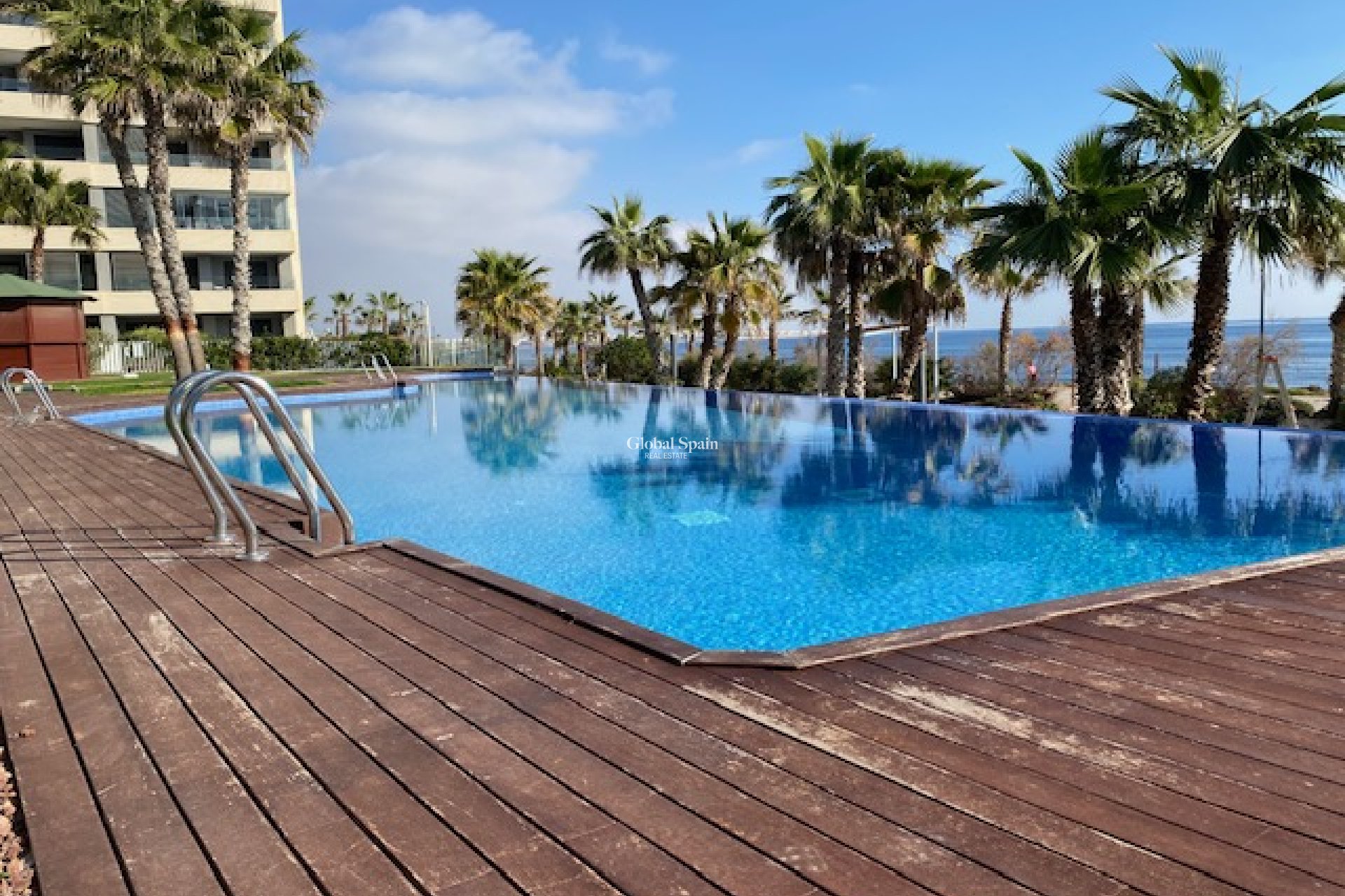 Revente - APPARTEMENT -
PUNTA PRIMA - Panorama Park