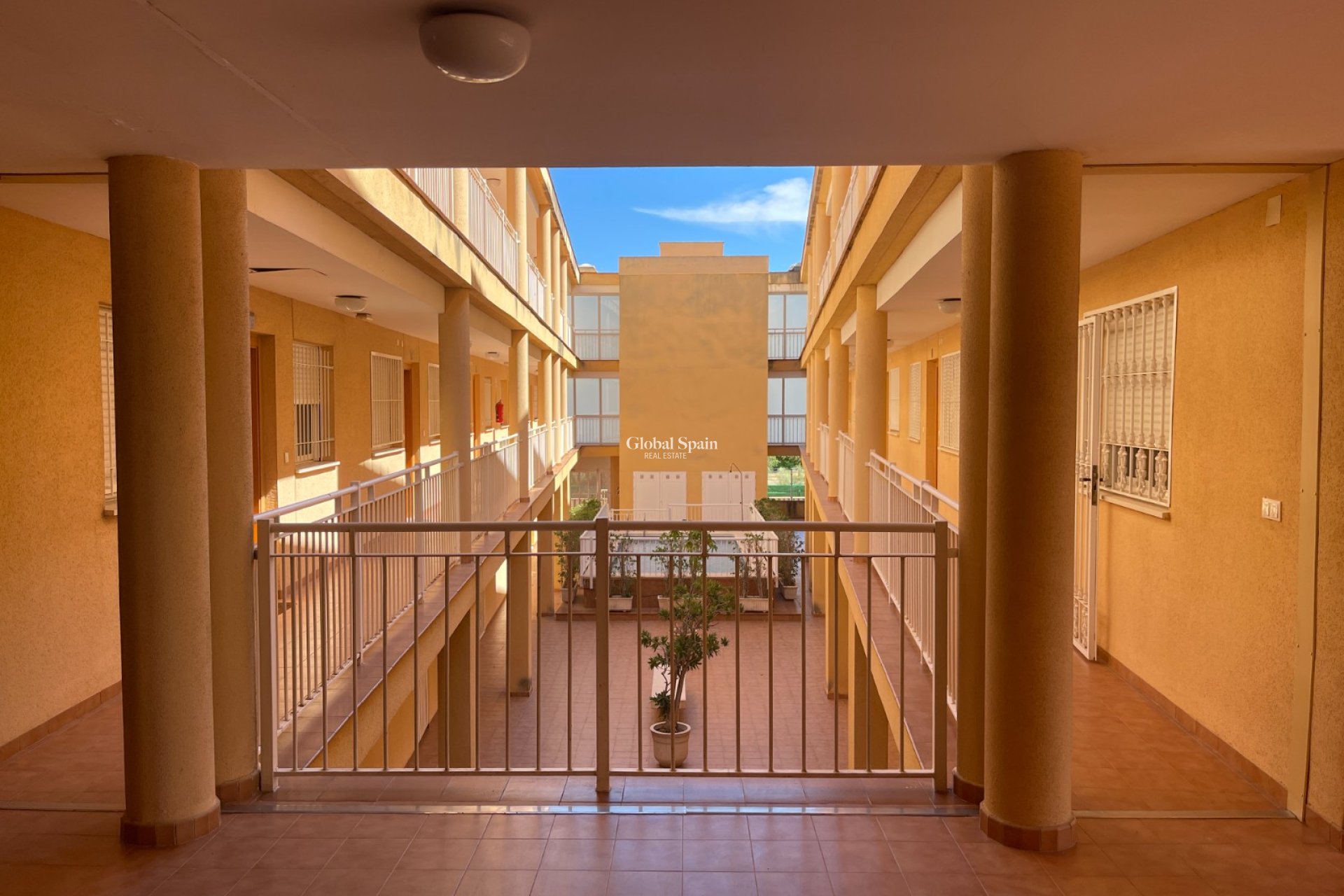 Revente - APPARTEMENT -
RAFAL - Rafal