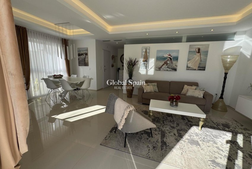 Revente - APPARTEMENT -
ROJALES - Cuidad Quesada