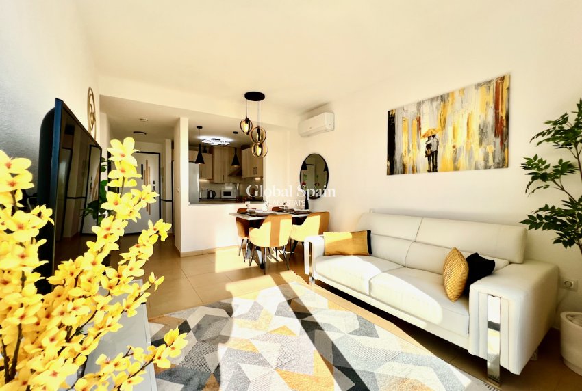 Revente - APPARTEMENT -
ROLDÁN - Inland