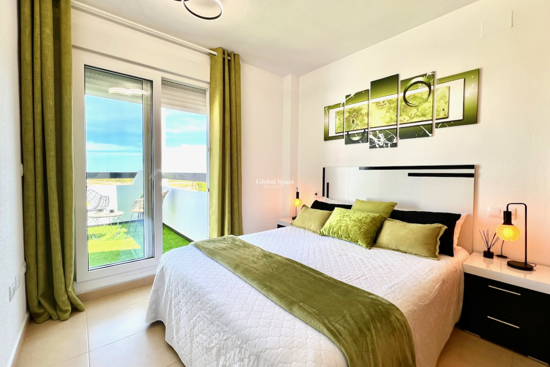 Revente - APPARTEMENT -
ROLDÁN - Inland