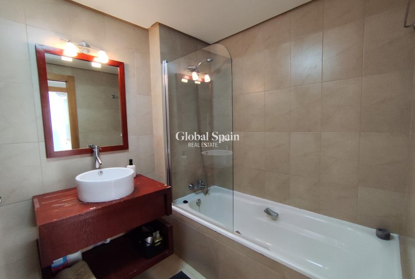 Revente - APPARTEMENT -
ROLDÁN - La Torre Golf Resort