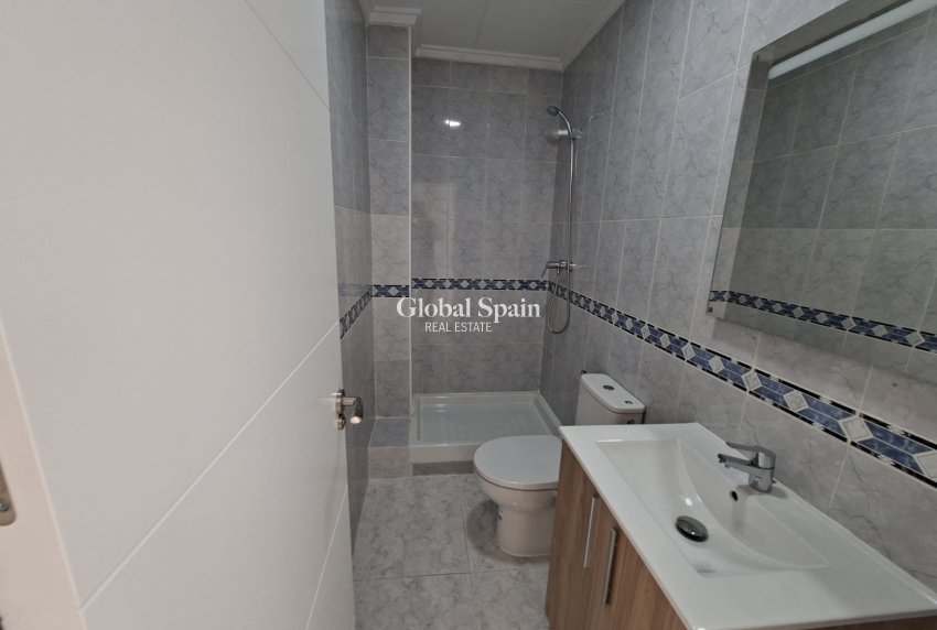 Revente - APPARTEMENT -
SAN FULGENCIO - Costa Blanca