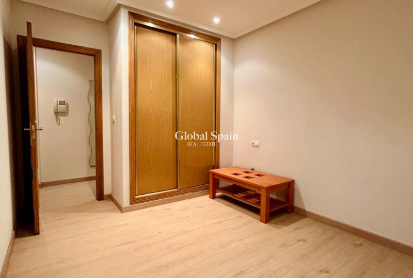 Revente - APPARTEMENT -
San Isidro - Inland