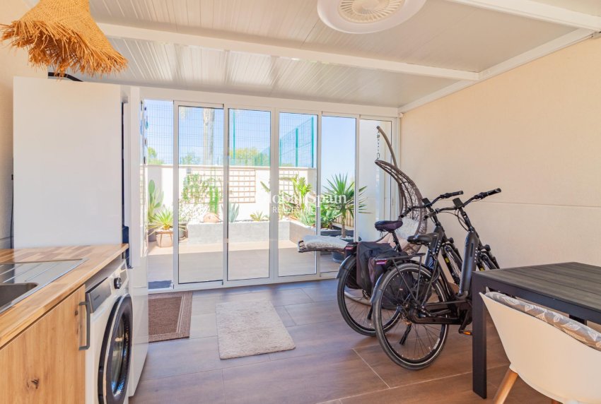 Revente - APPARTEMENT -
SAN MIGUEL DE SALINAS - Bellavista