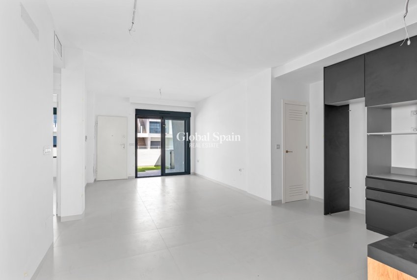 Revente - APPARTEMENT -
SAN MIGUEL DE SALINAS - Costa Blanca South