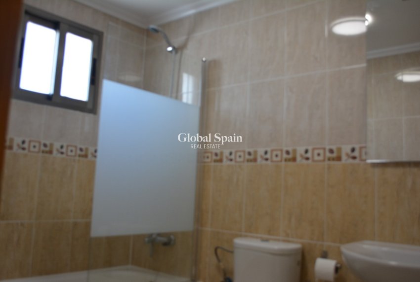 Revente - APPARTEMENT -
SAN MIGUEL DE SALINAS - Costa Blanca