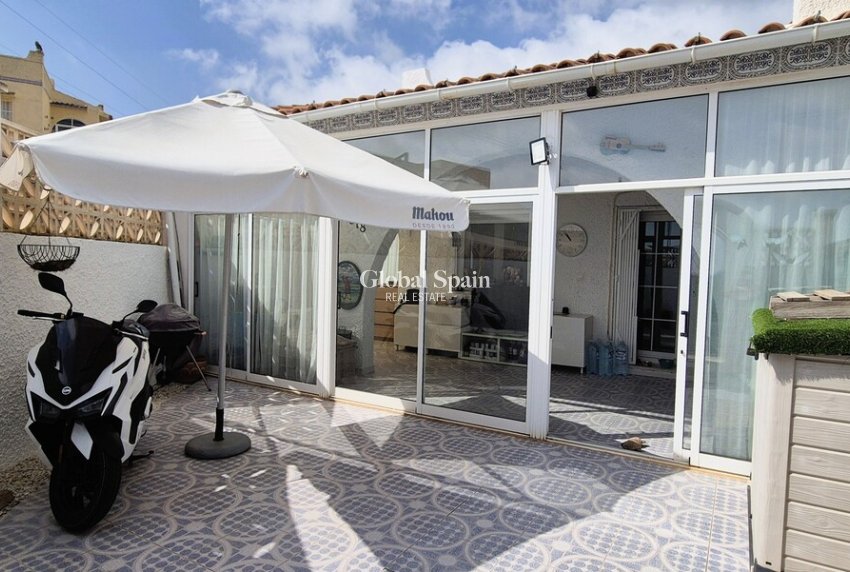 Revente - APPARTEMENT -
SAN MIGUEL DE SALINAS - Costa Blanca