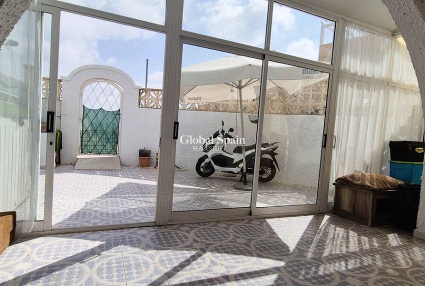Revente - APPARTEMENT -
SAN MIGUEL DE SALINAS - Costa Blanca
