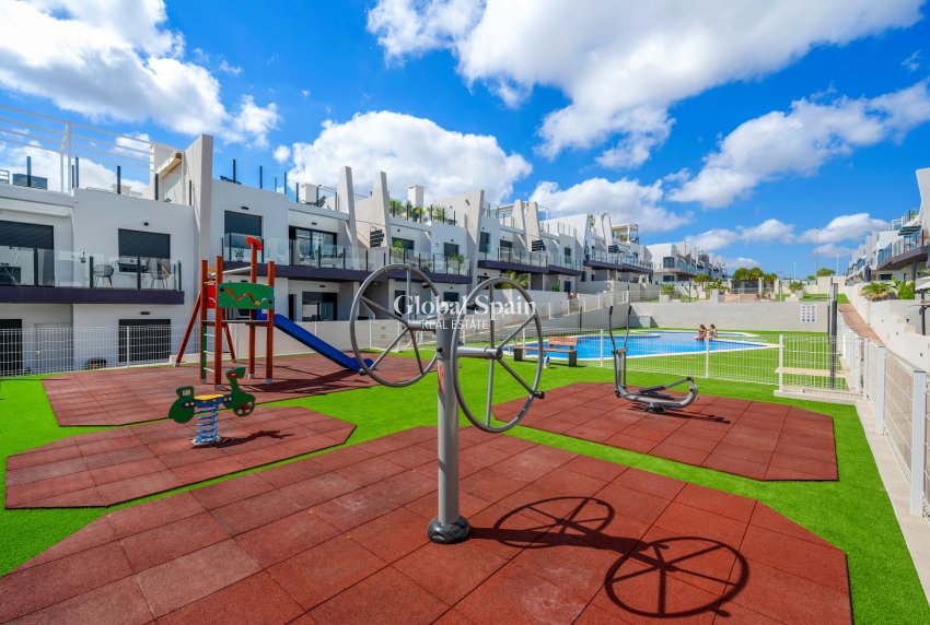 Revente - APPARTEMENT -
SAN MIGUEL DE SALINAS - Inland