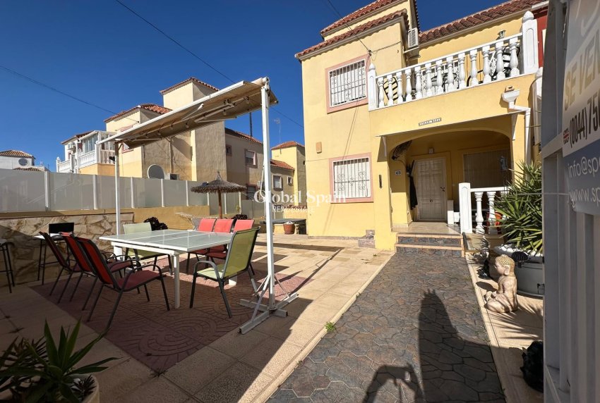 Revente - APPARTEMENT -
SAN MIGUEL DE SALINAS - Inland