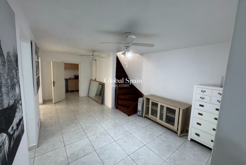 Revente - APPARTEMENT -
SAN MIGUEL DE SALINAS - Inland