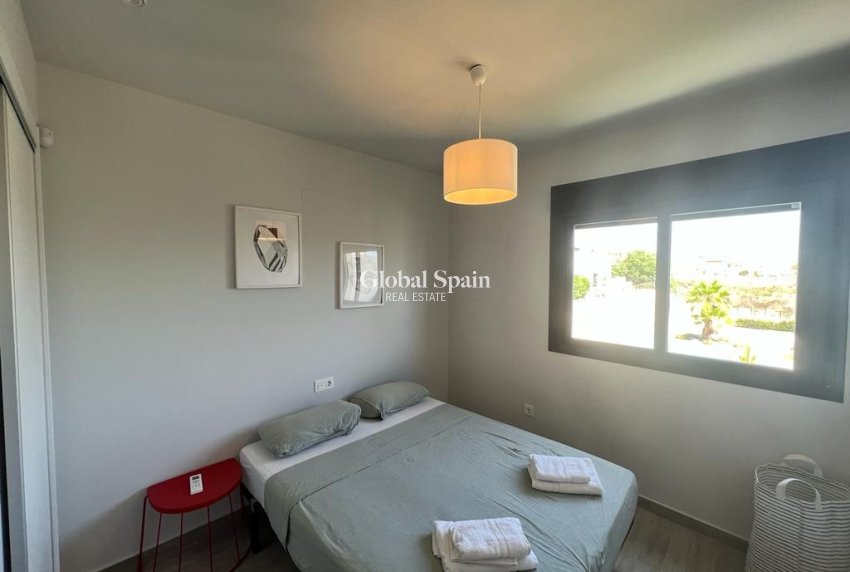 Revente - APPARTEMENT -
SAN MIGUEL DE SALINAS - Inland