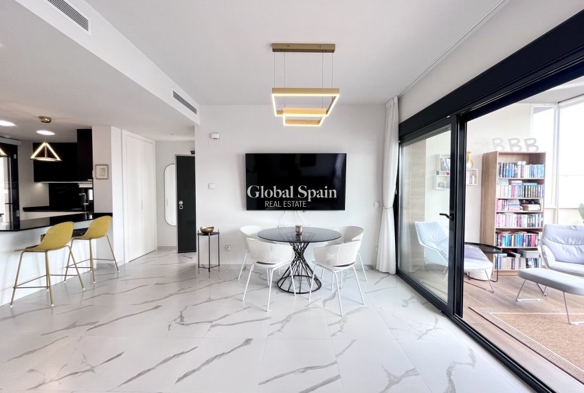 Revente - APPARTEMENT -
SAN MIGUEL DE SALINAS - Inland