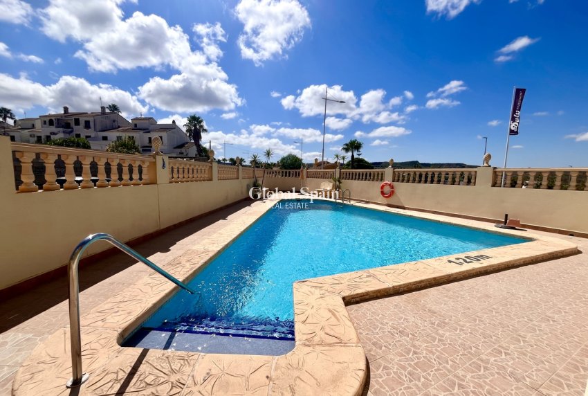 Revente - APPARTEMENT -
SAN MIGUEL DE SALINAS - Inland