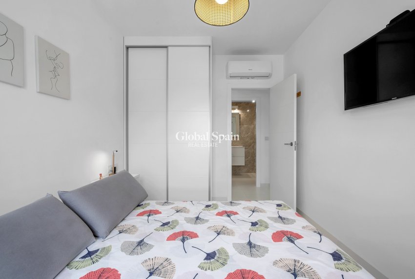 Revente - APPARTEMENT -
SAN MIGUEL DE SALINAS - Inland