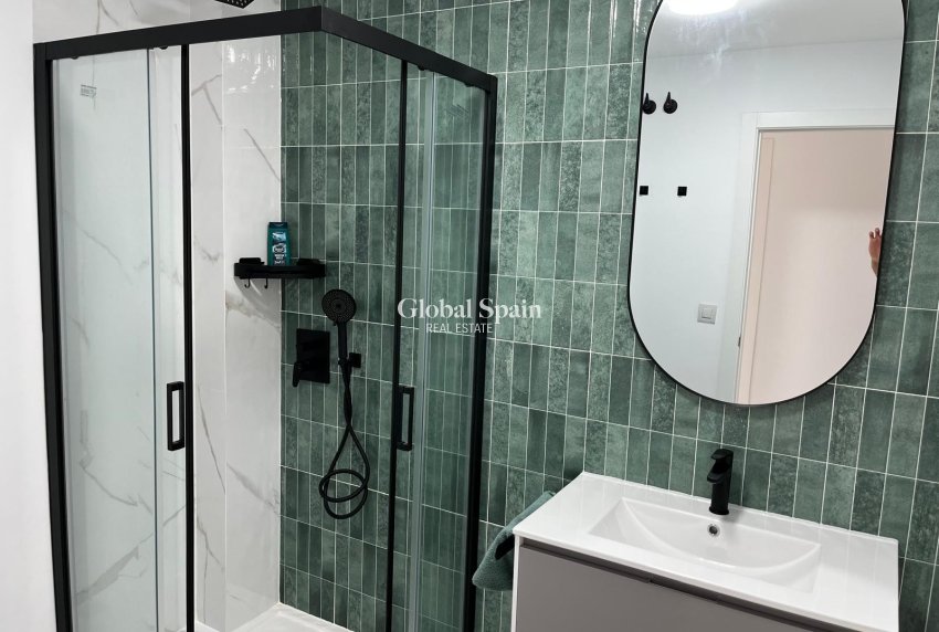 Revente - APPARTEMENT -
SAN MIGUEL DE SALINAS - Inland