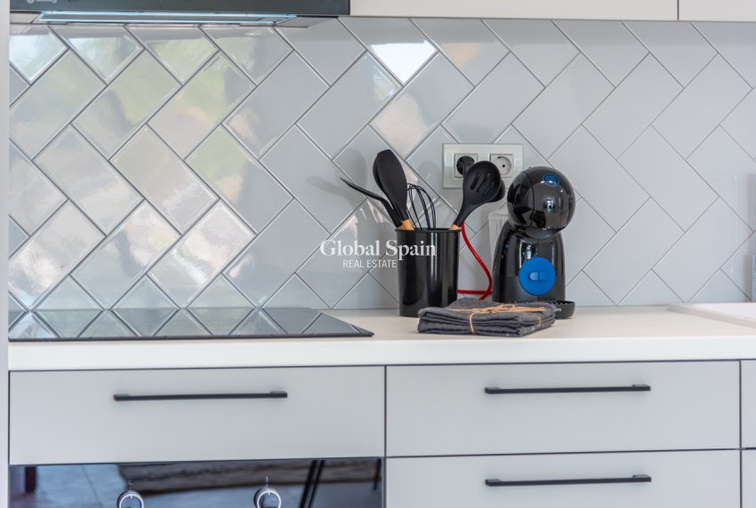 Revente - APPARTEMENT -
SAN MIGUEL DE SALINAS - Inland