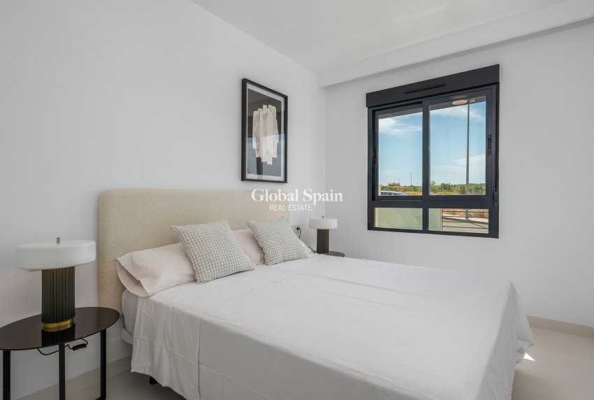 Revente - APPARTEMENT -
SAN MIGUEL DE SALINAS - Inland