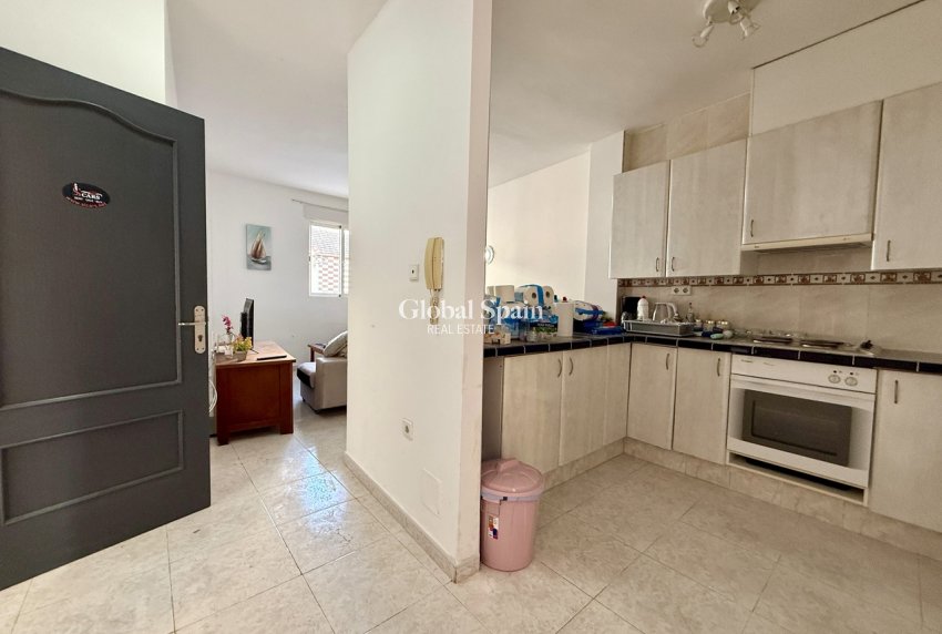 Revente - APPARTEMENT -
SAN MIGUEL DE SALINAS - Inland