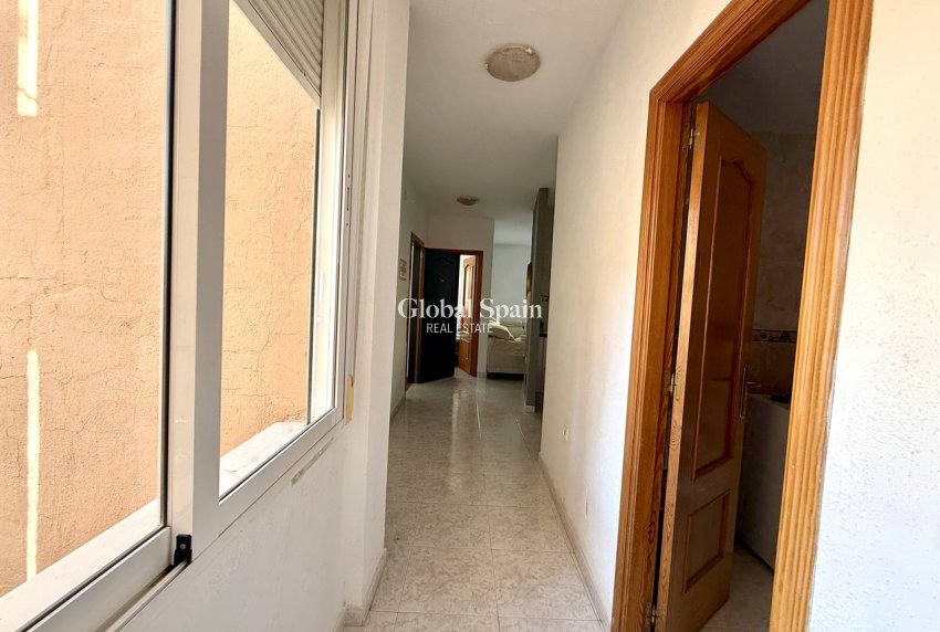 Revente - APPARTEMENT -
SAN MIGUEL DE SALINAS - Inland