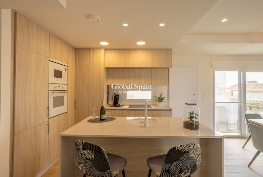 Revente - APPARTEMENT -
SAN MIGUEL DE SALINAS - Inland