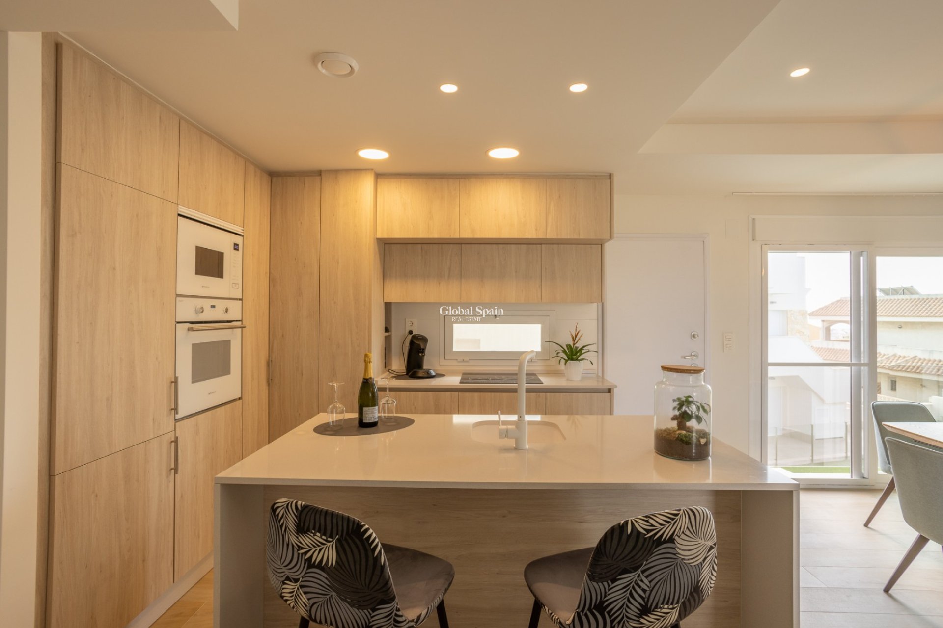 Revente - APPARTEMENT -
SAN MIGUEL DE SALINAS - Inland