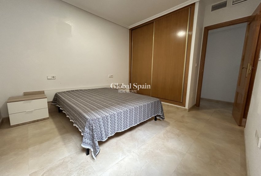 Revente - APPARTEMENT -
SAN MIGUEL DE SALINAS - Inland