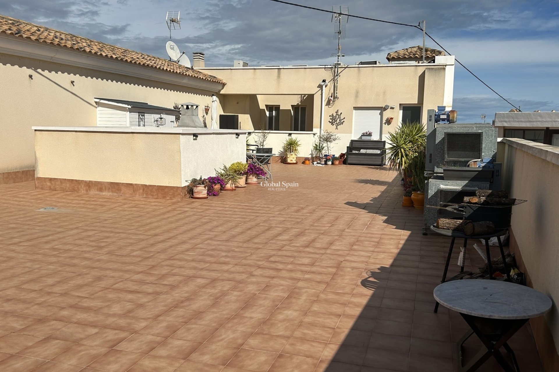Revente - APPARTEMENT -
SAN MIGUEL DE SALINAS - Inland