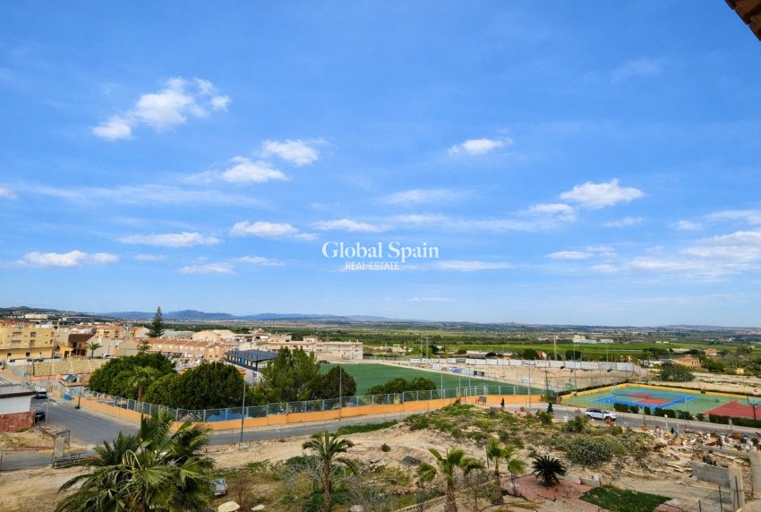 Revente - APPARTEMENT -
SAN MIGUEL DE SALINAS - Inland