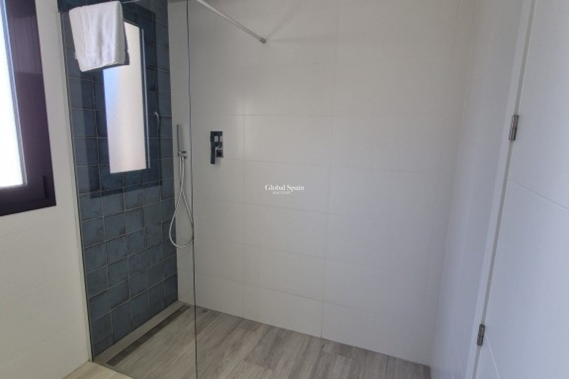 Revente - APPARTEMENT -
SAN MIGUEL DE SALINAS - Inland