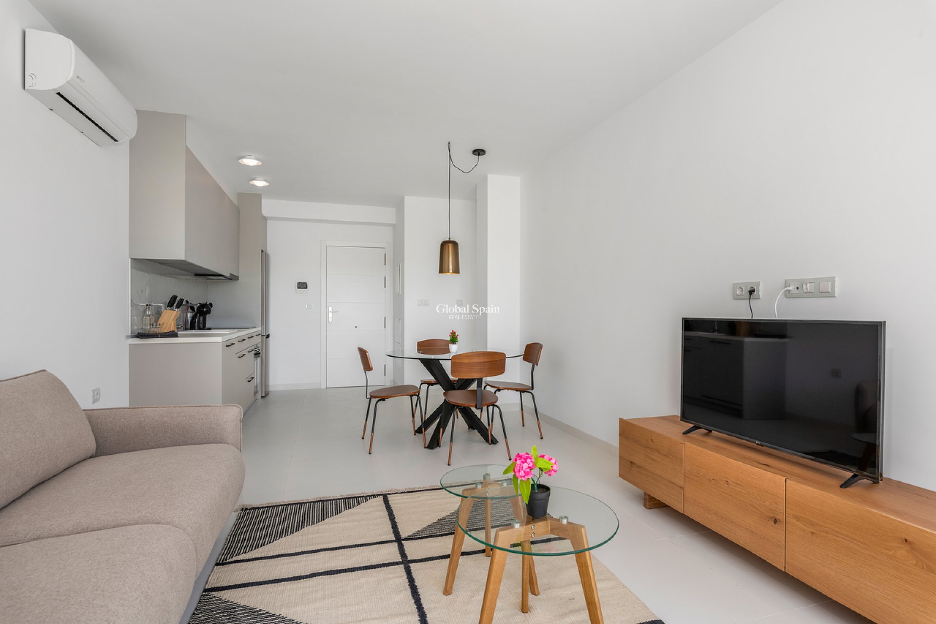 Revente - APPARTEMENT -
SAN MIGUEL DE SALINAS - Inland