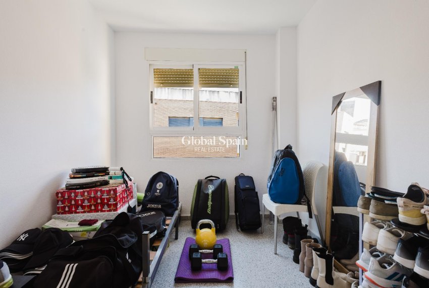 Revente - APPARTEMENT -
SAN MIGUEL DE SALINAS - Inland